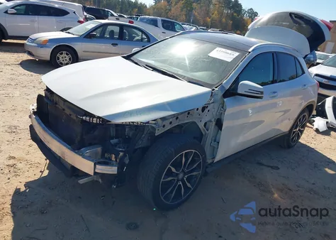 2016 Mercedes-Benz Gla 250 z USA, uszkodzony, nr VIN WDCTG4EB8GJ270800